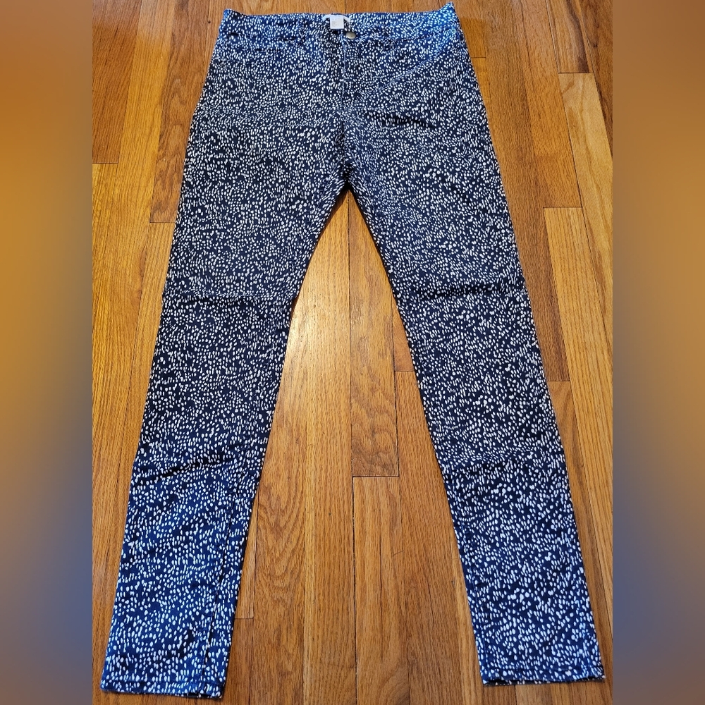 H&M Women's Blue and White Patterned Jeans